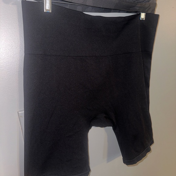 NWOT ALL IN MOTION and WILD FABLE biker short sports bra set 1X activewear - Picture 5 of 5